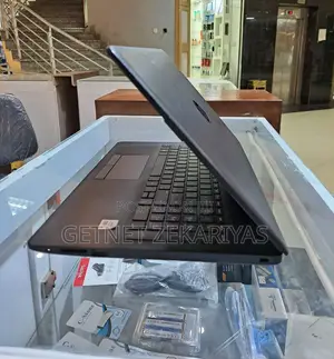 New Laptop HP Stream Notebook 8GB Intel Core I5 HDD 1T