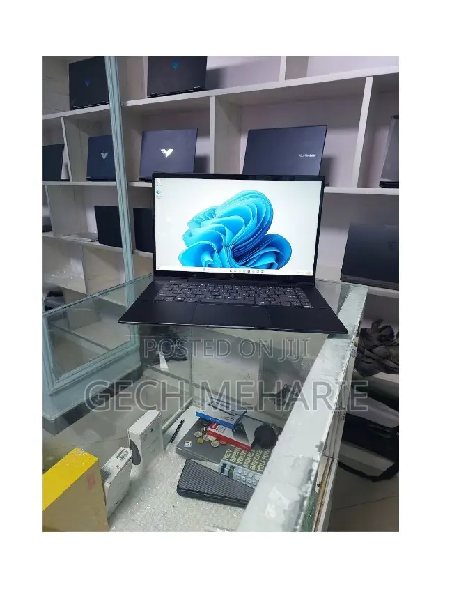 New Laptop HP Envy X360 16GB AMD Ryzen 7 SSD 512GB