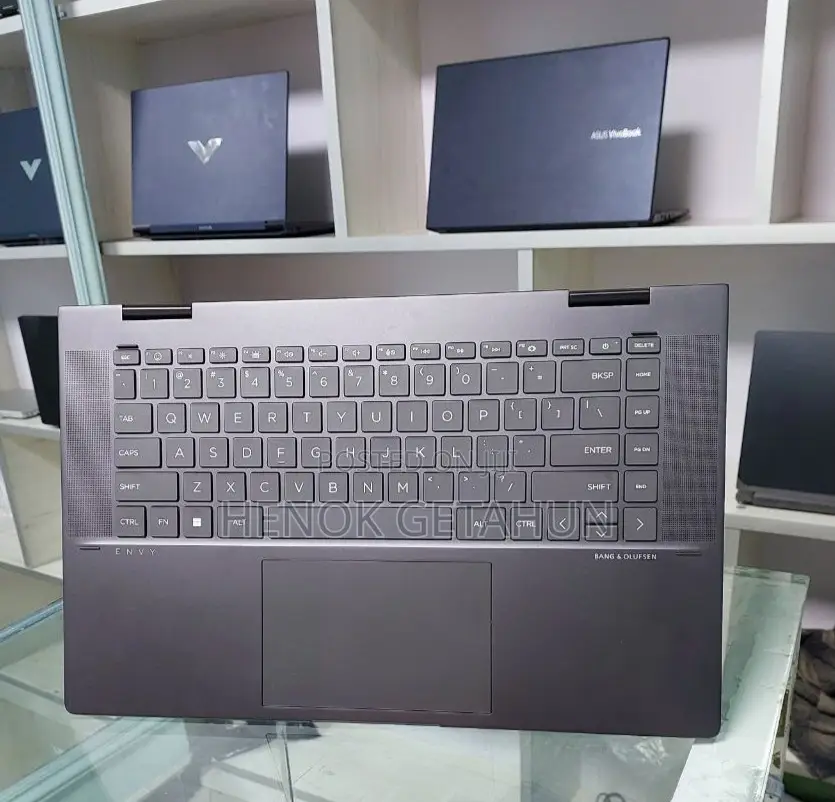 New Laptop HP Envy X360 16GB AMD Ryzen 7 SSD 512GB