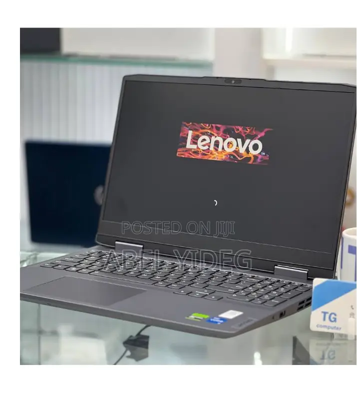 New Laptop Lenovo 8GB Intel Core I5 SSD 1T