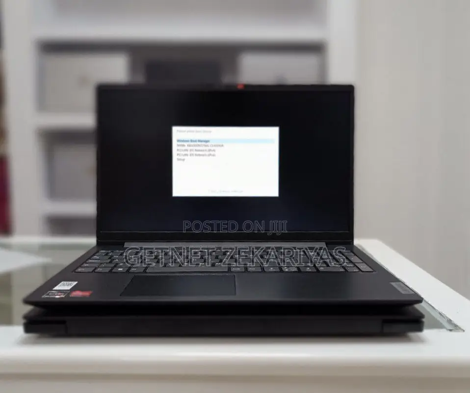New Laptop Lenovo 8GB AMD Ryzen 3 SSD 256GB