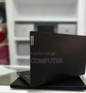 New Laptop Lenovo V15 8GB AMD Ryzen 3 SSD 256GB