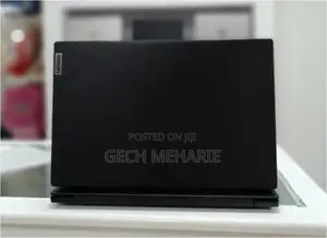 New Laptop Lenovo V15 8GB AMD Ryzen 3 SSD 256GB