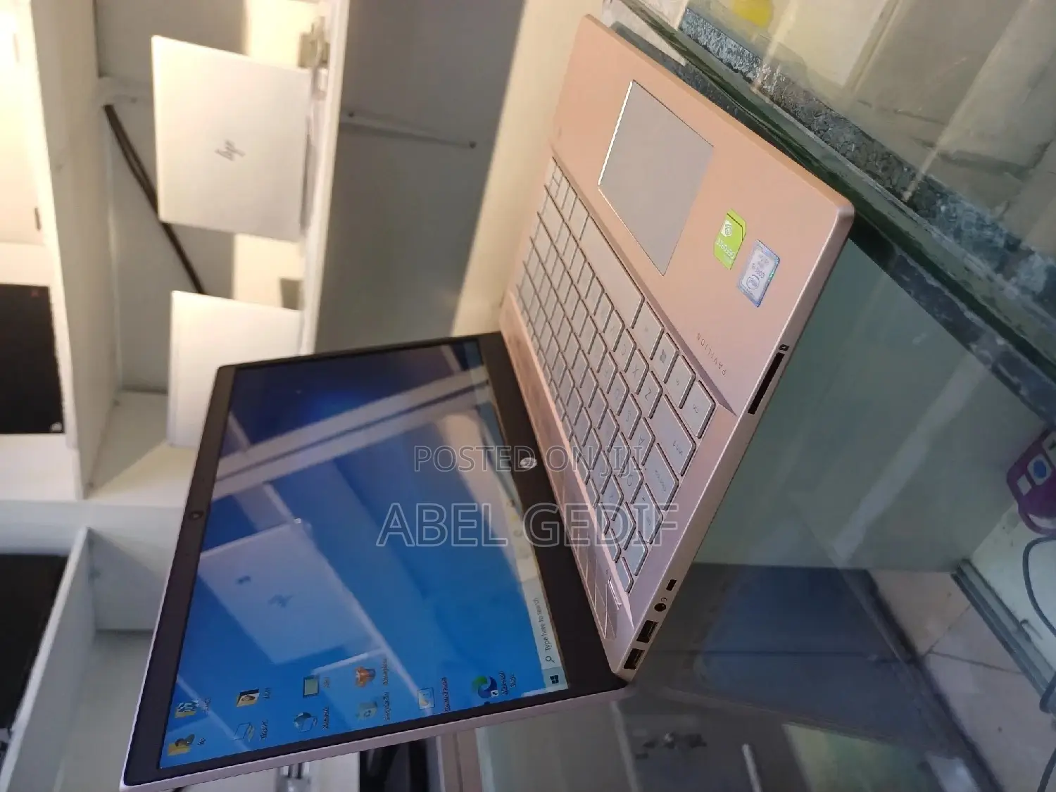 New Laptop HP Pavilion 10 8GB Intel Core I5 HDD+SSD 60GB