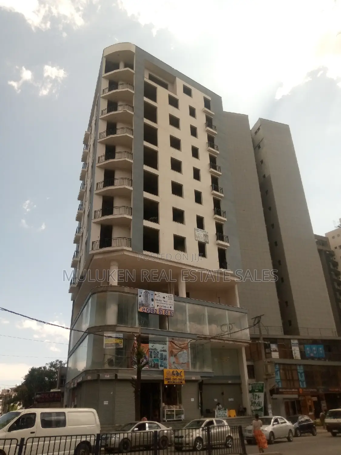 Shop for Sale at መገናኛ- ሾላ ገበያ