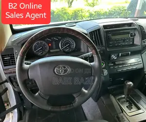 Toyota Land Cruiser 2015 White