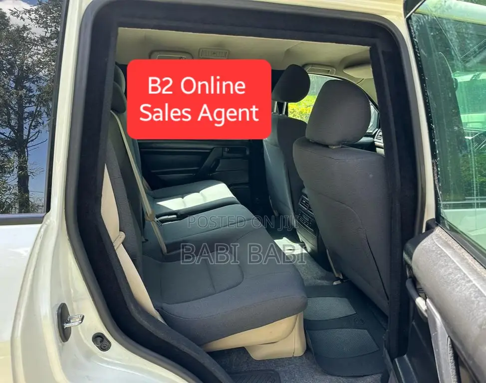 Toyota Land Cruiser 2015 White