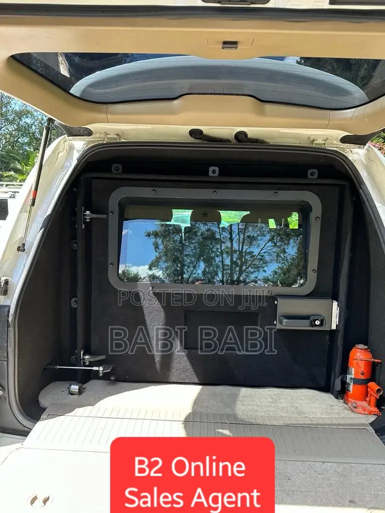 Toyota Land Cruiser 2015 White