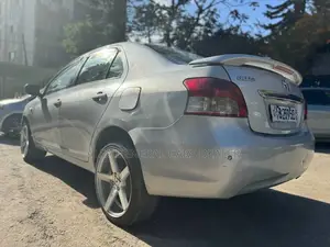 Toyota Belta 2008 Silver