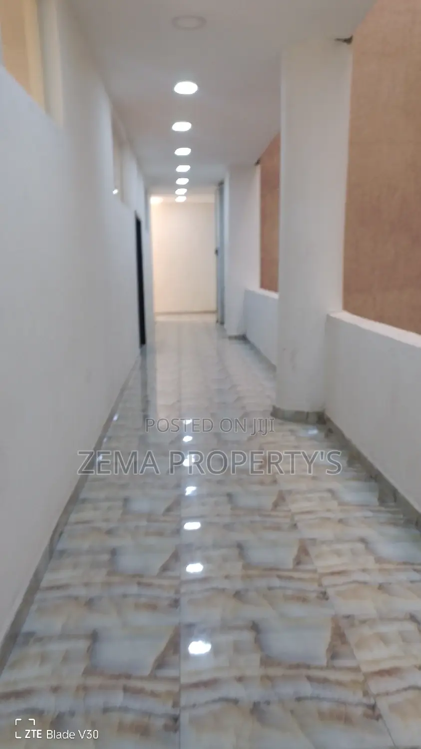 4bdrm Apartment in Zema, Bole for rent