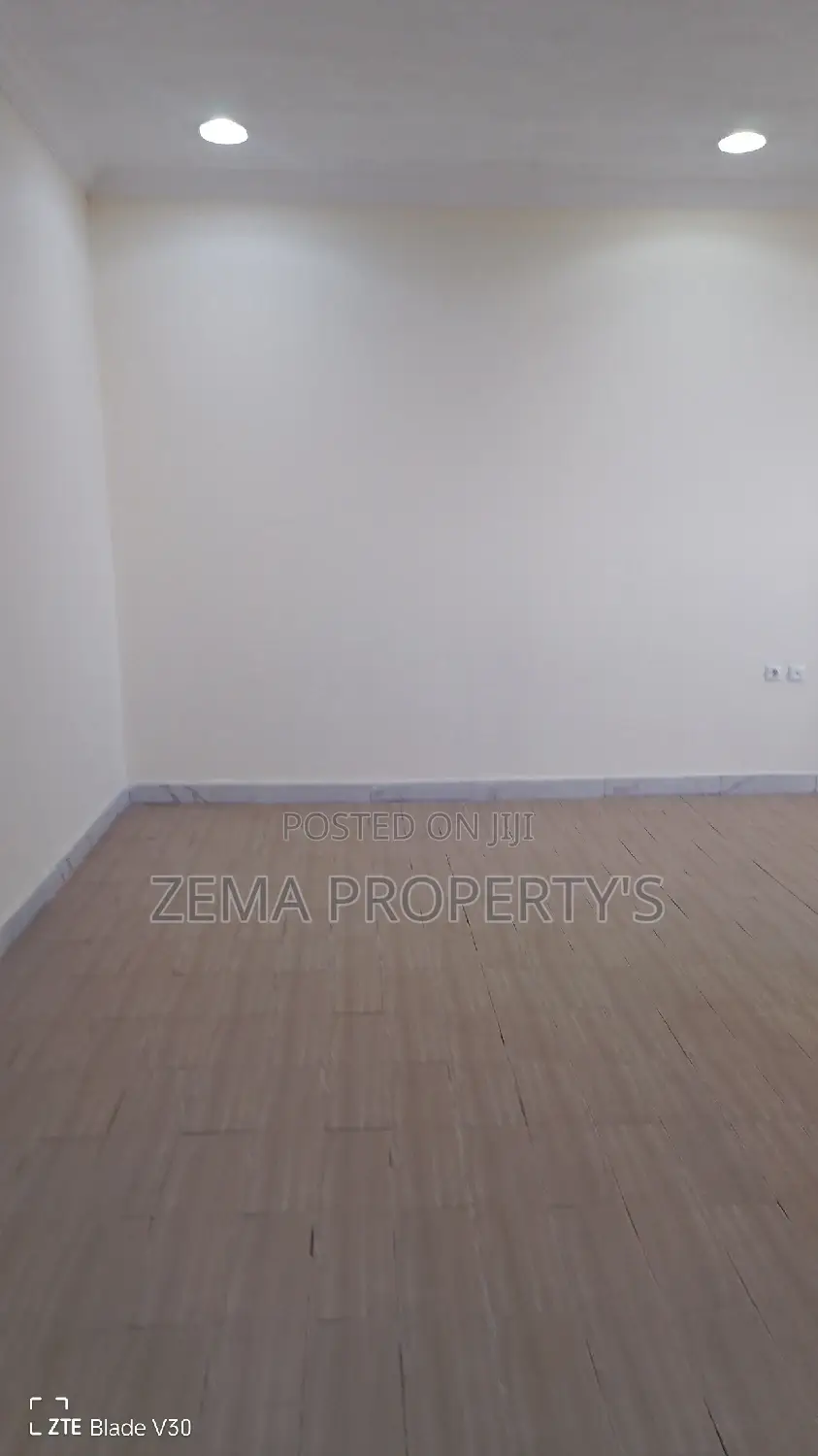 4bdrm Apartment in Zema, Bole for rent