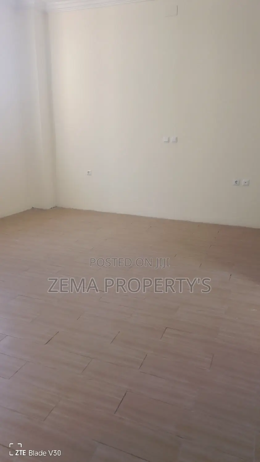 4bdrm Apartment in Zema, Bole for rent