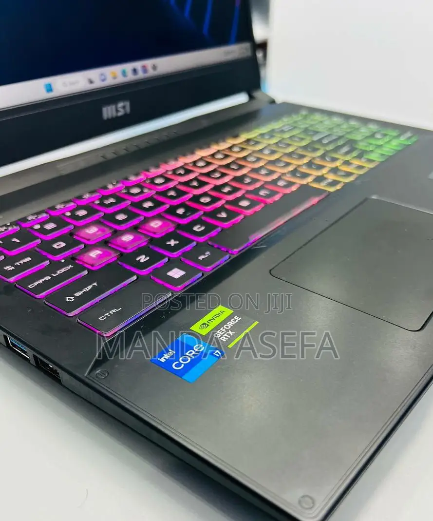 New Laptop MSI Katana 15 16GB Intel Core I7 SSD 512GB