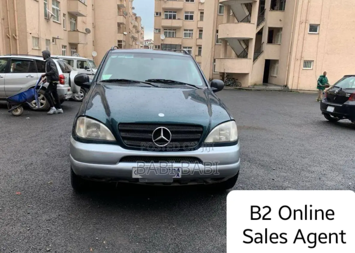 Mercedes-Benz M Class 2000 Green