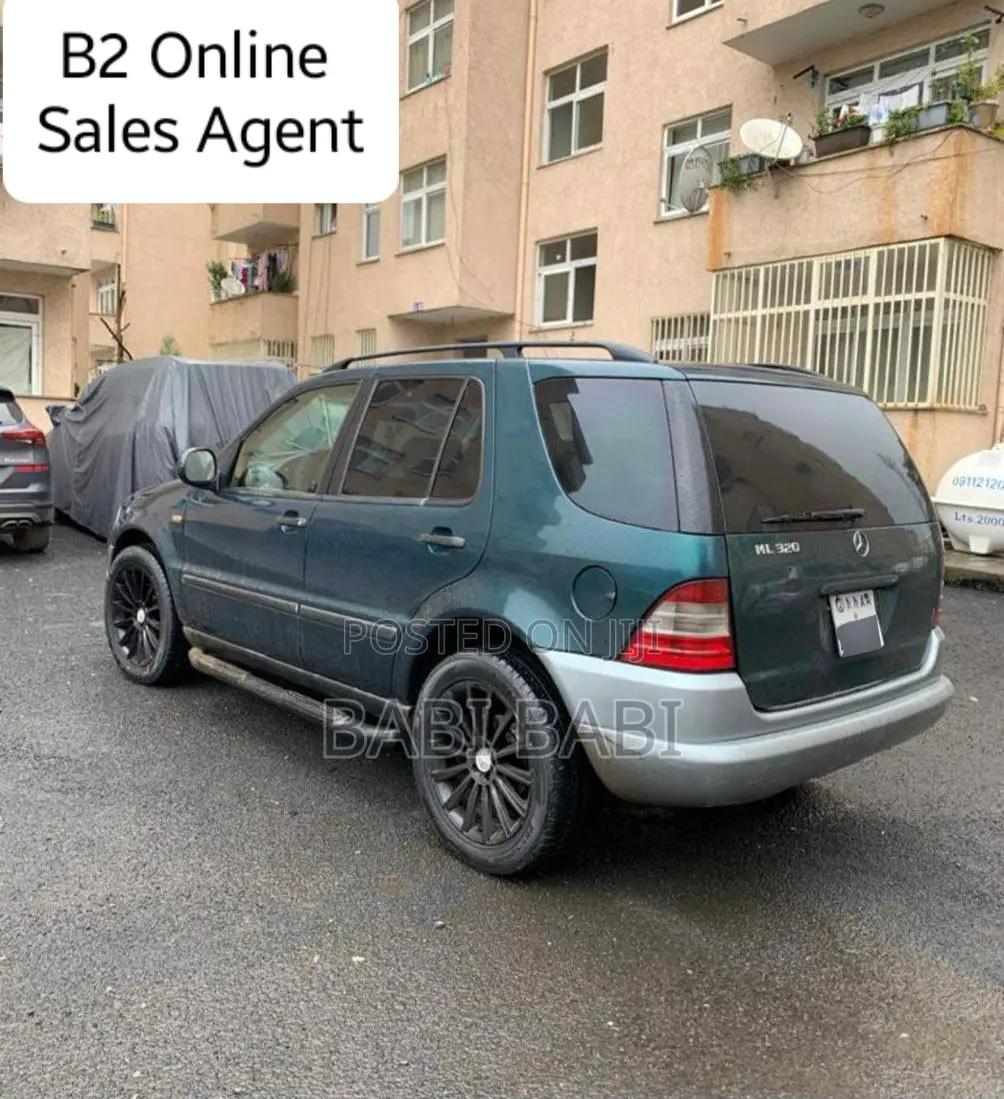 Mercedes-Benz M Class 2000 Green