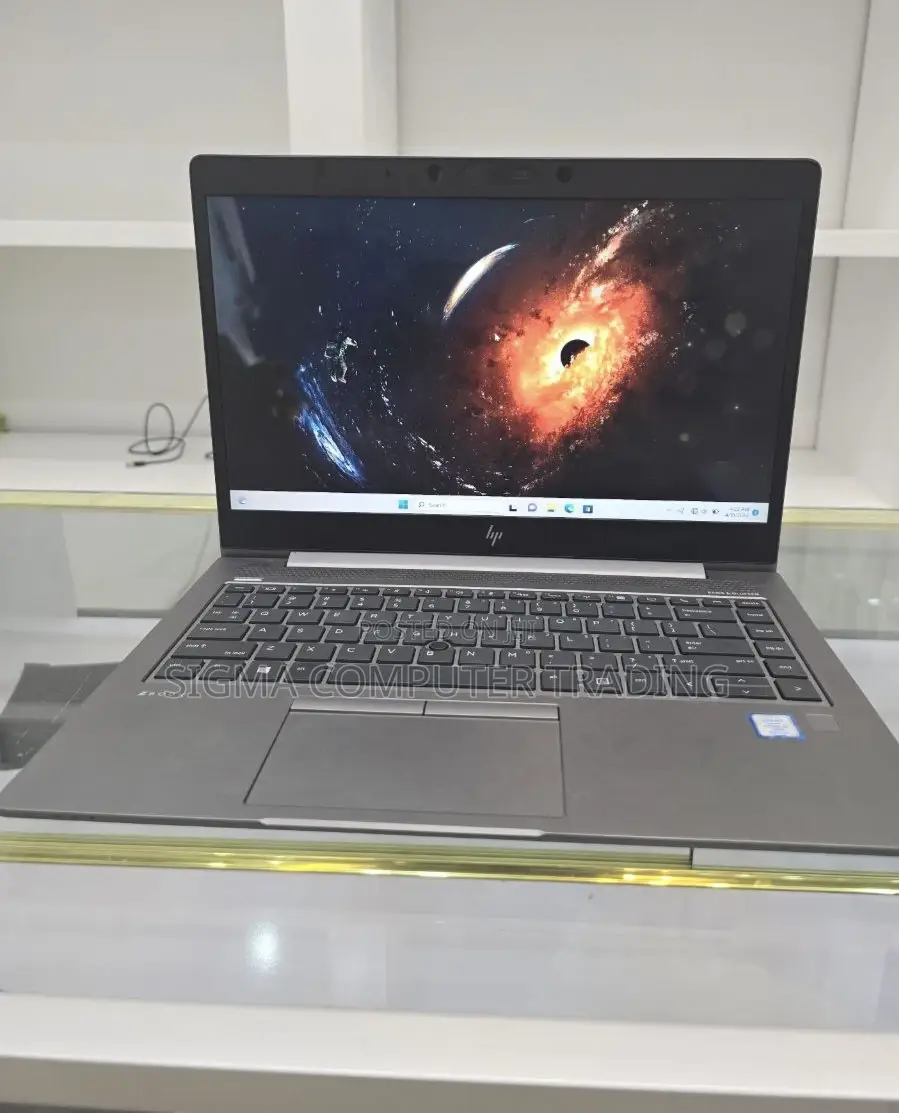 New Laptop HP ZBook Studio 16GB Intel Core I7 SSD 512GB