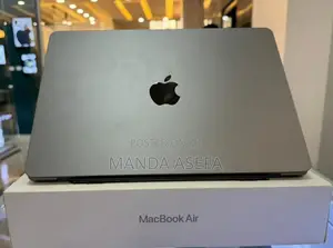 New Laptop Apple MacBook Air 2022 M2 8GB Apple M2 SSD 256GB