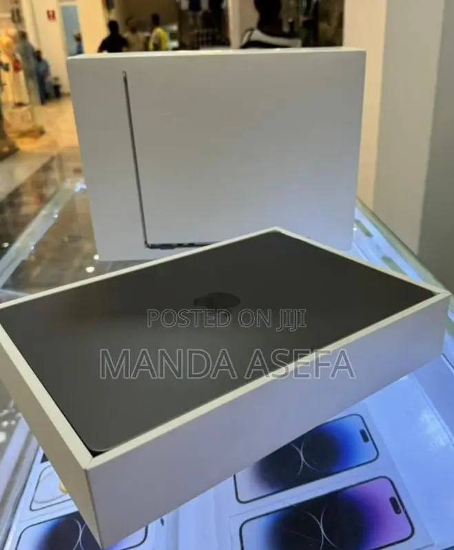 New Laptop Apple MacBook Air 2022 M2 8GB Apple M2 SSD 256GB