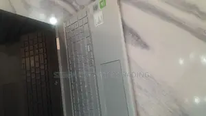 New Laptop HP Pavilion 15 8GB Intel Core I5 SSD 512GB