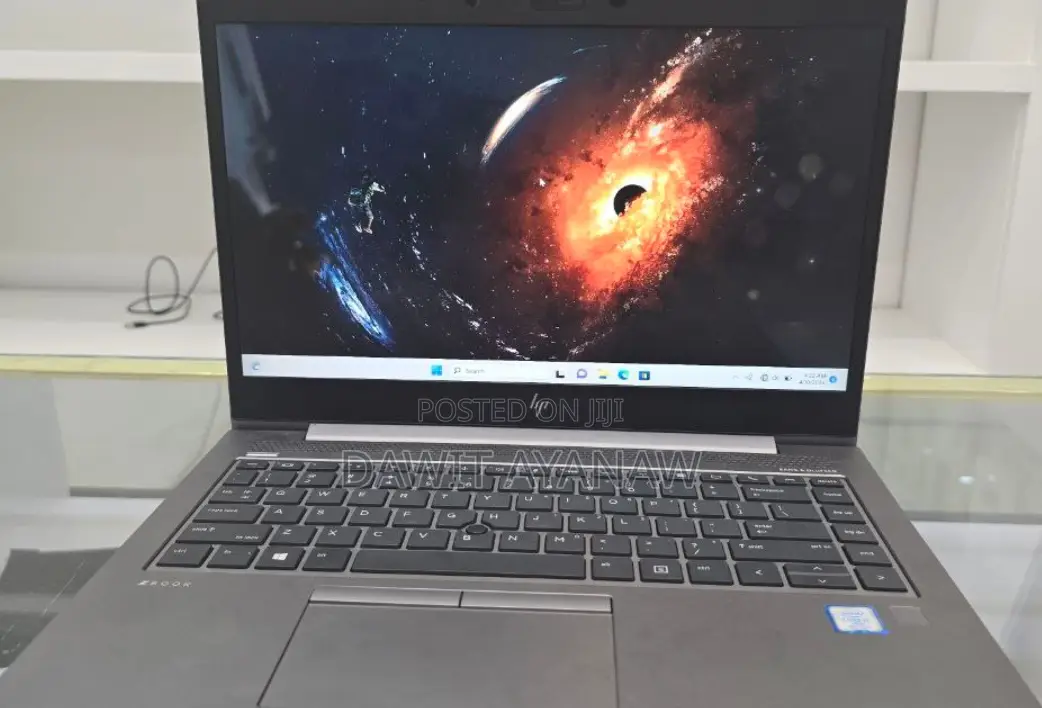 New Laptop HP ZBook Studio 16GB Intel Core I7 SSD 512GB