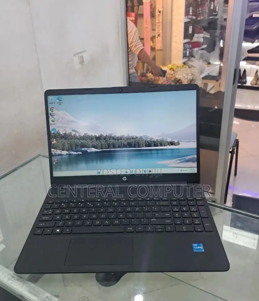 New Laptop HP 15-Gw0023od Slim 8GB Intel Core I3 SSD 512GB