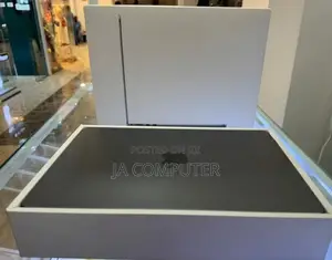 New Laptop Apple MacBook Air 2022 M2 8GB Apple M2 SSD 256GB