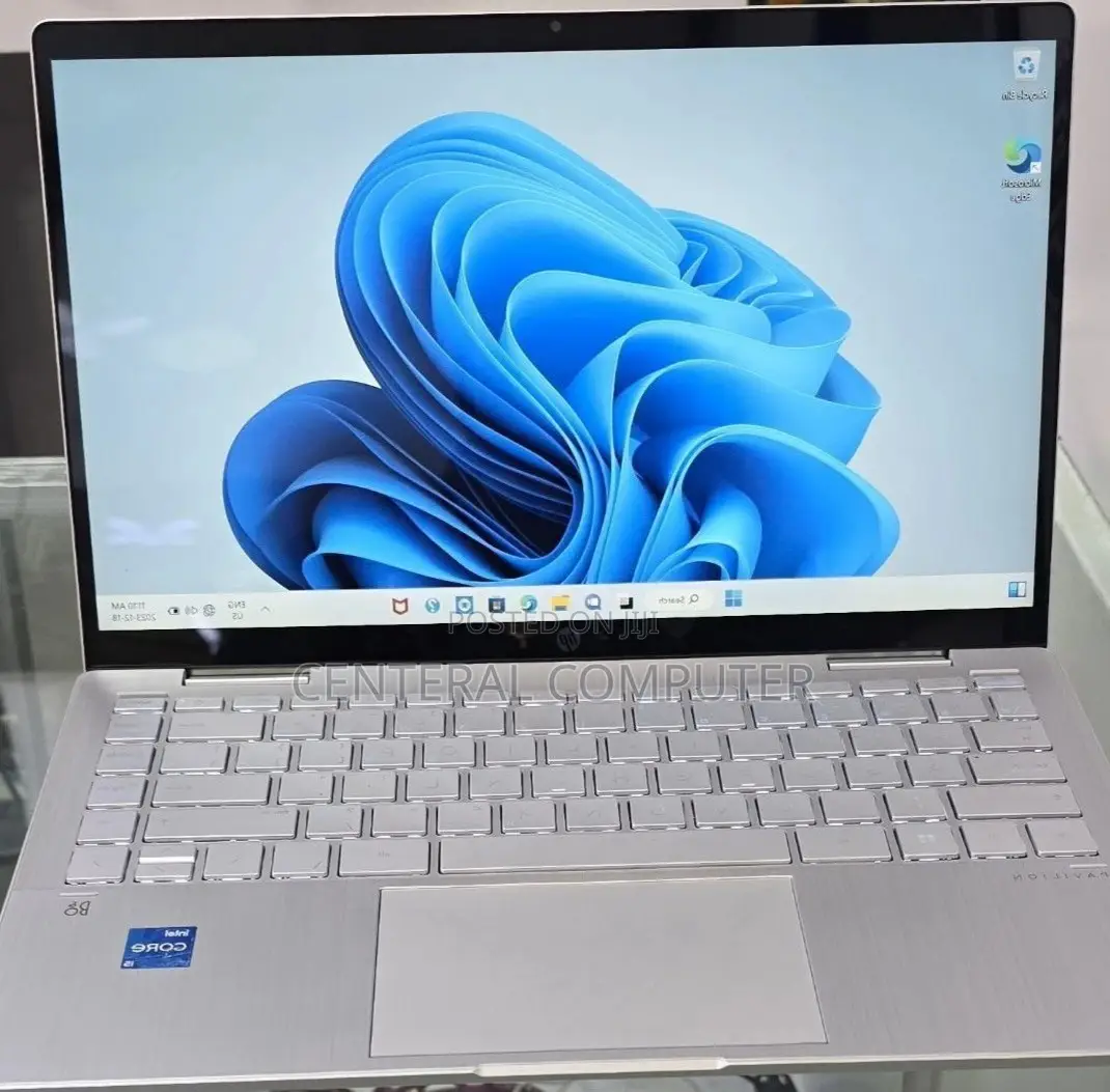 New Laptop HP Pavilion DM3T 8GB Intel Core I5 SSD 512GB