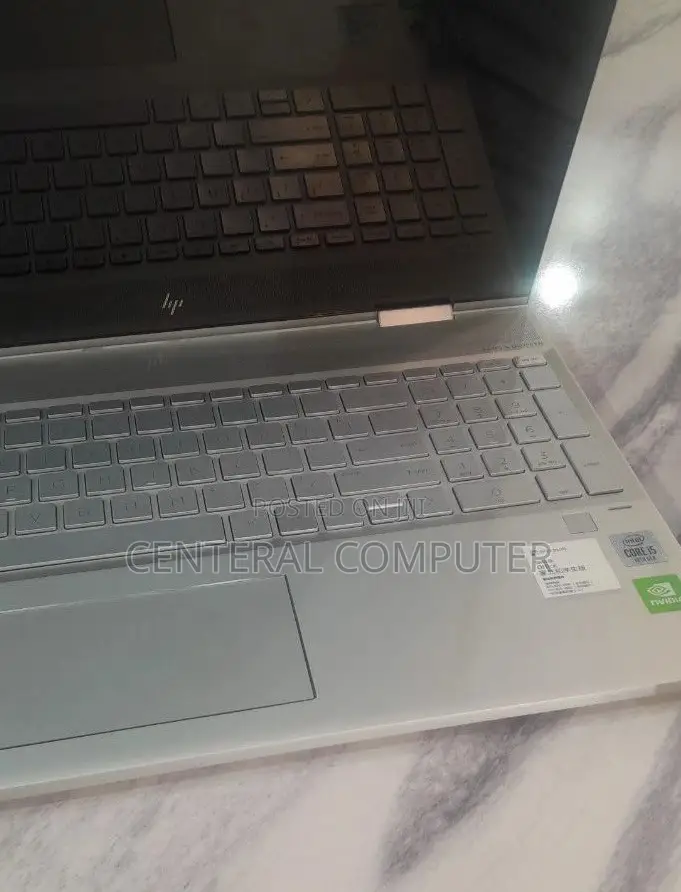 New Laptop HP Envy Spectre XT 13 8GB Intel Core I7 SSD 512GB