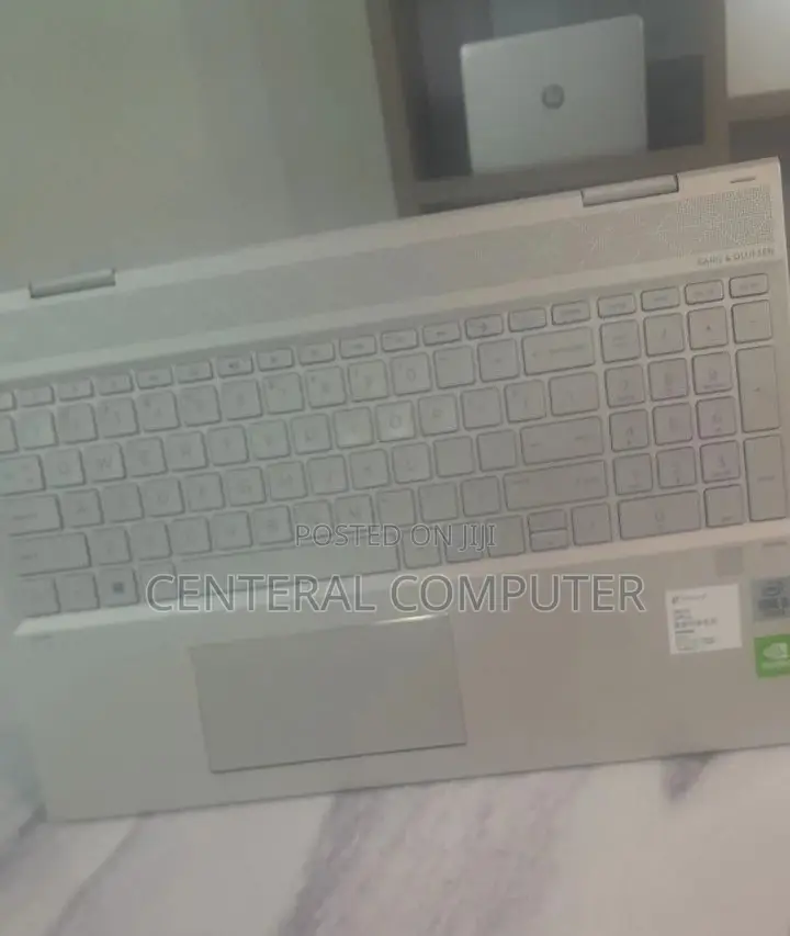 New Laptop HP Envy Spectre XT 13 8GB Intel Core I7 SSD 512GB