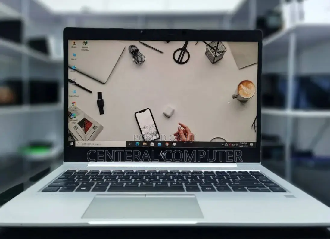 New Laptop HP 250 G7 16GB AMD Ryzen 5 SSD 512GB