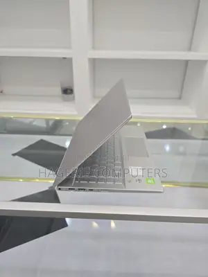 New Laptop HP Pavilion 15 8GB Intel Core I5 SSD 512GB