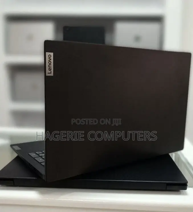 New Laptop Lenovo V15 8GB AMD Ryzen 3 SSD 256GB