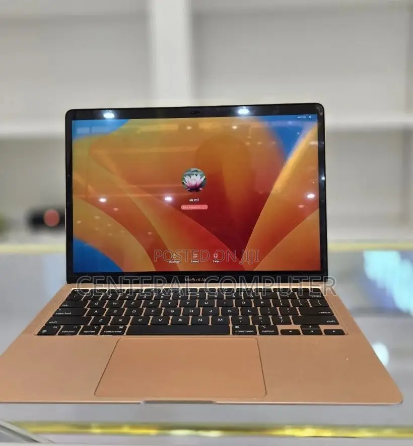 New Laptop Iiyama 8GB Apple M1 SSD 256GB