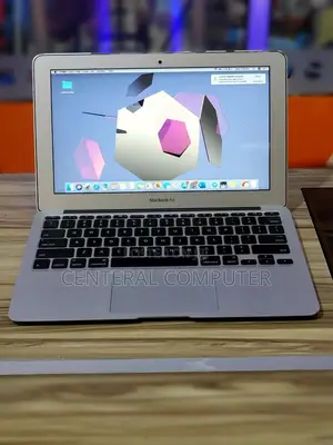 New Laptop Apple MacBook 2015 4GB Intel Core I5 SSD 128GB