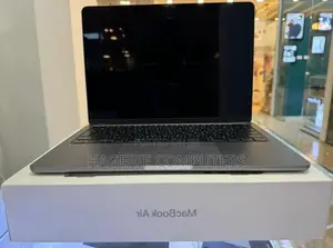 New Laptop Apple MacBook Air 2022 M2 8GB Apple M2 Ultra SSD 256GB