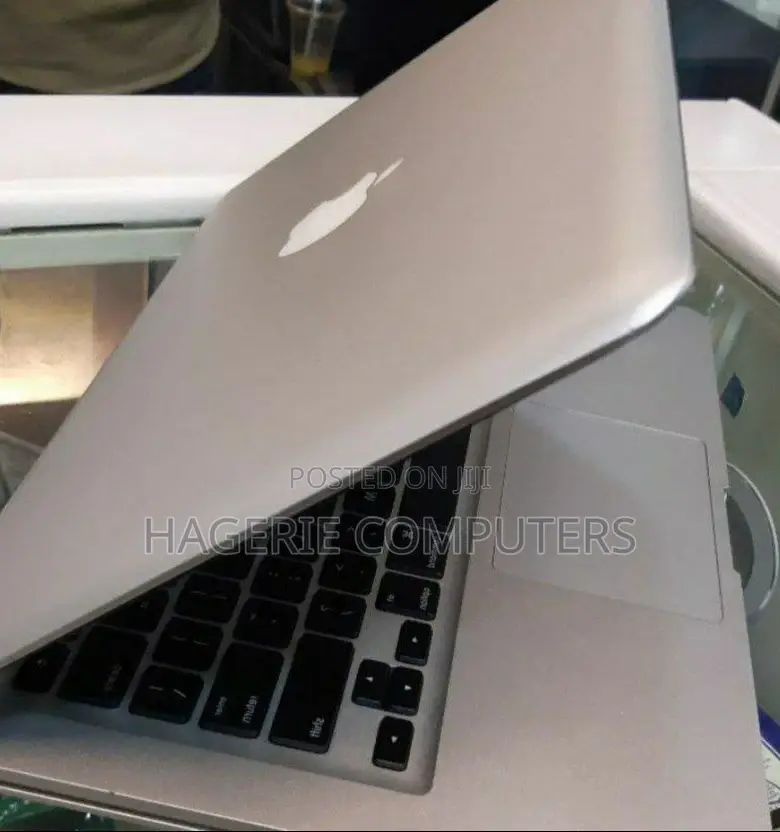 New Laptop Apple MacBook Pro 2011 4GB Intel Core 2 Duo SSD 500GB