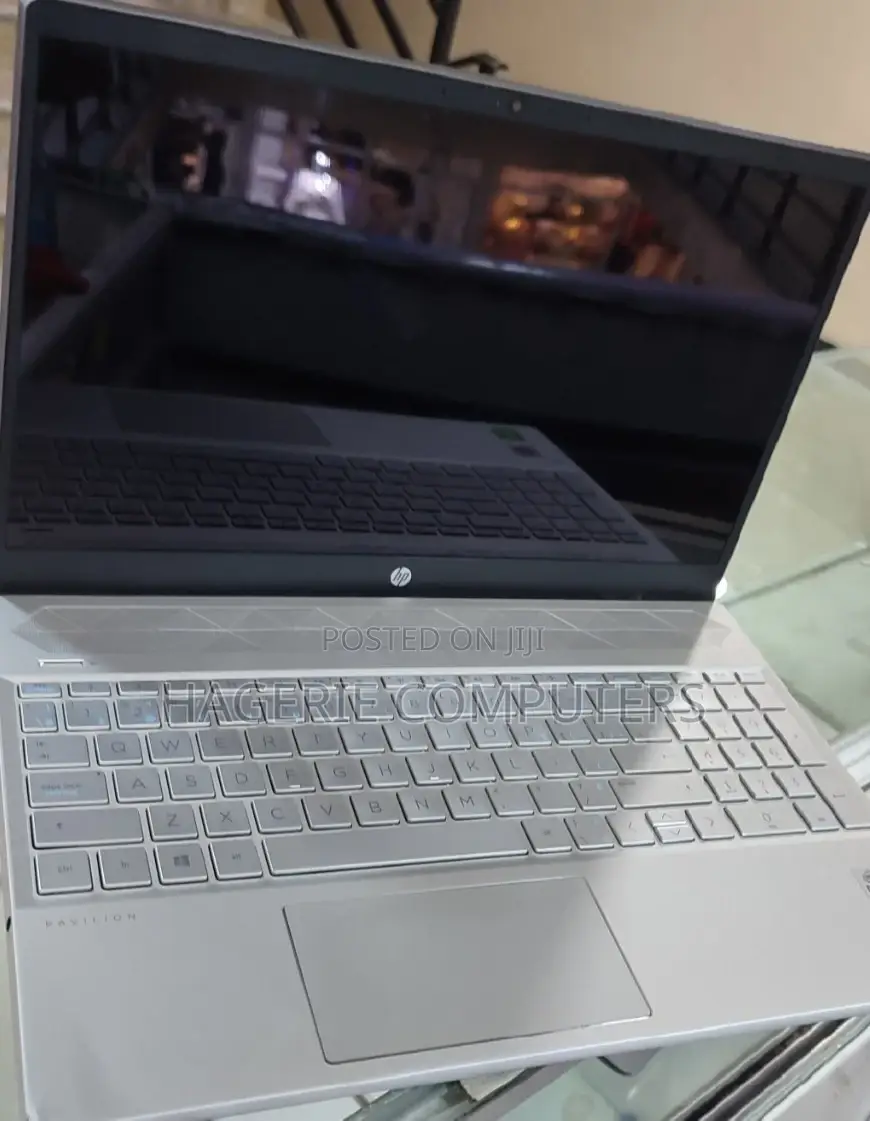 New Laptop HP Pavilion 15t 8GB Intel Core I7 HDD 1T