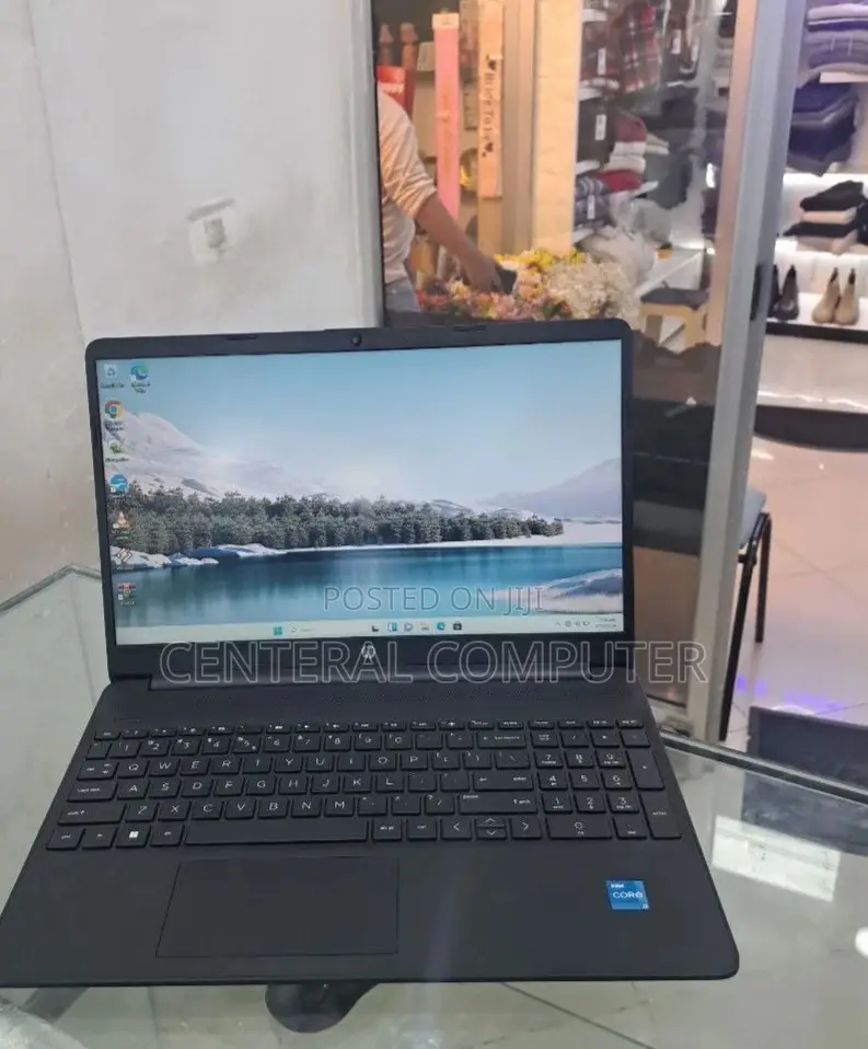 New Laptop HP 650 G3 8GB Intel Core I3 SSD 256GB