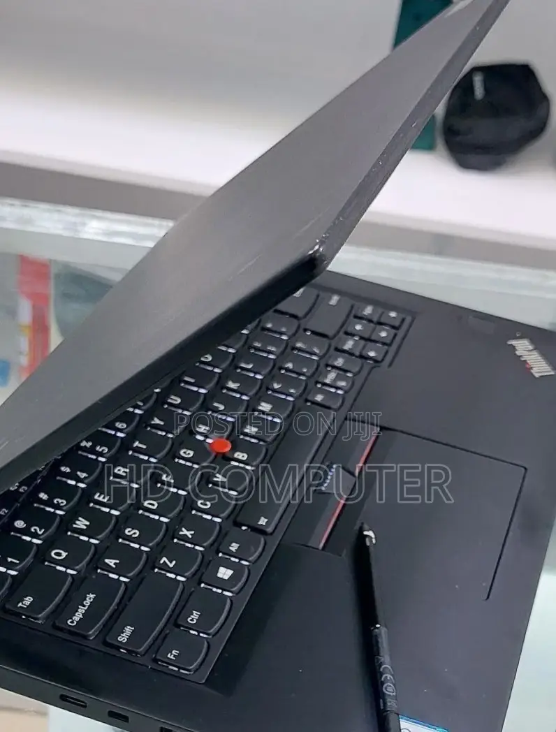 New Laptop Lenovo ThinkPad Yoga 370 16GB Intel Core I5 SSD 512GB