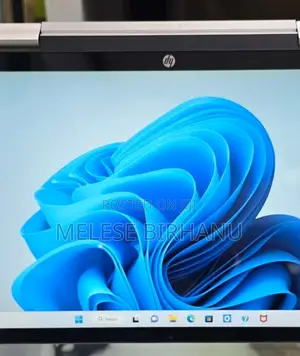 Photo - New Laptop HP 8GB SSD 512GB