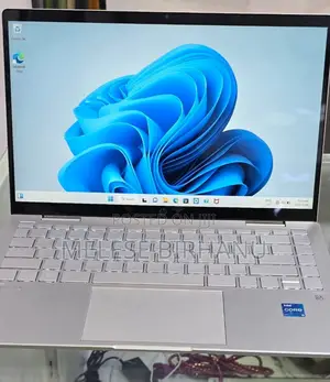 New Laptop HP 8GB SSD 512GB