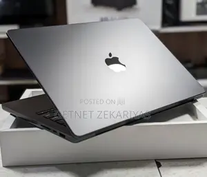 Photo - New Laptop Apple MacBook Pro 18GB Apple M3 SSD 1T