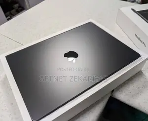 New Laptop Apple MacBook Pro 18GB Apple M3 SSD 1T