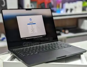 New Laptop Apple MacBook Pro 18GB Apple M3 SSD 1T