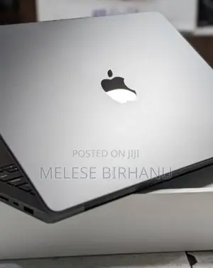 Photo - New Laptop Apple MacBook Pro 2023 M3 14-inch 18GB Apple M3 SSD 1T