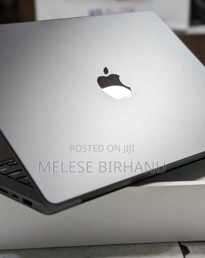 New Laptop Apple MacBook Pro 2023 M3 14-inch 18GB Apple M3 SSD 1T