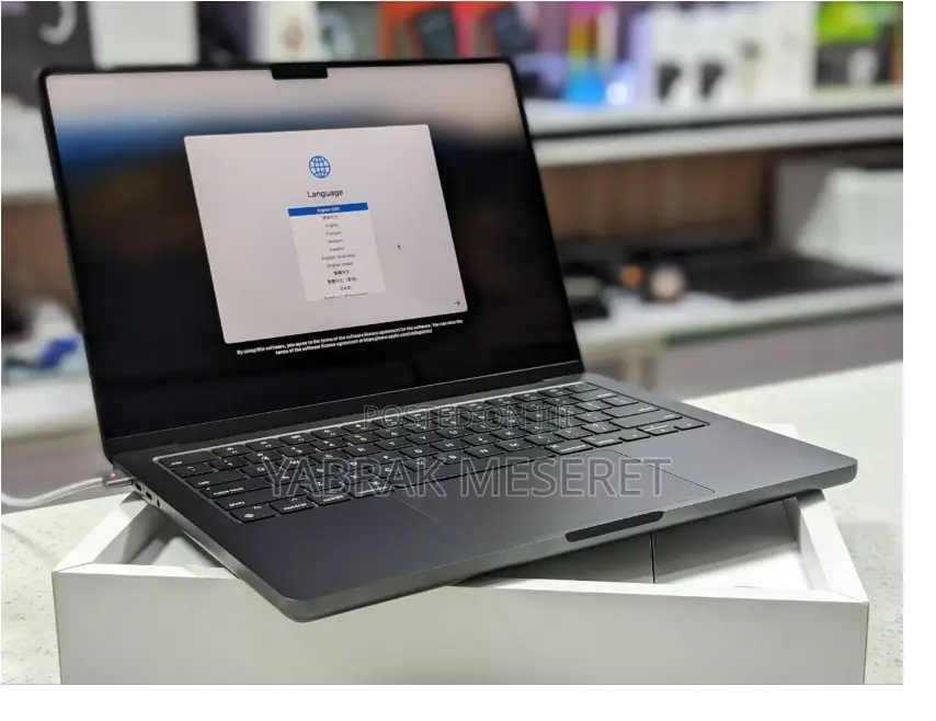 New Apple MacBook Pro 2023 M3 Pro 14-Inch 18GB Apple M3 Pro SSD 1T