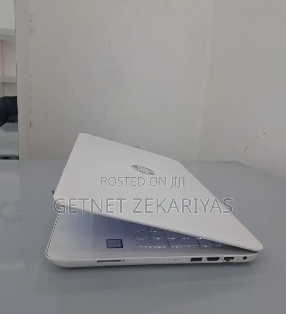 New Laptop HP Pavilion 15 8GB Intel Core I5 HDD 1T