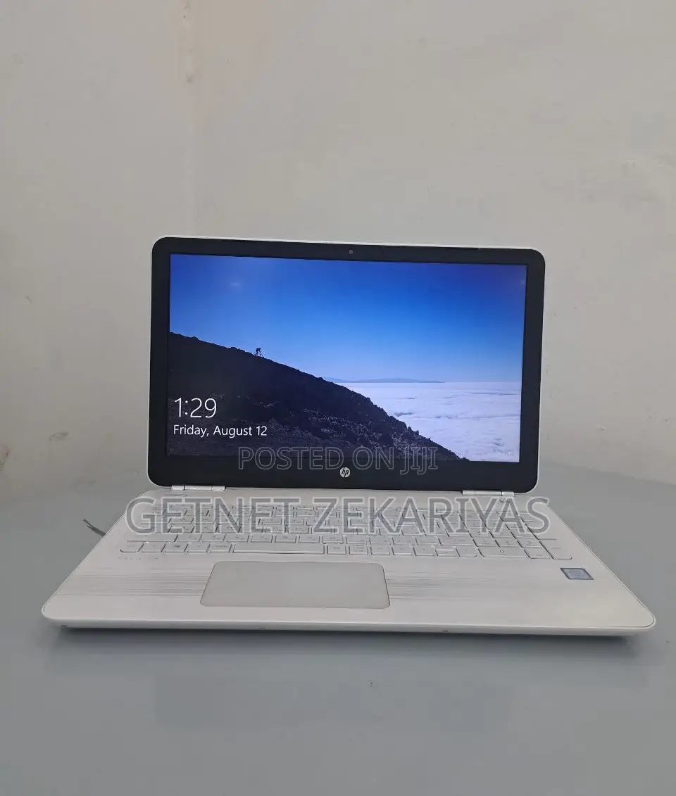 New Laptop HP Pavilion 15 8GB Intel Core I5 HDD 1T