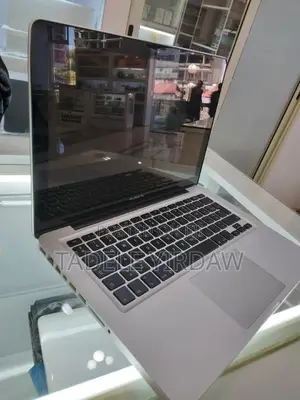 Photo - New Laptop Apple MacBook Pro 2012 8GB Intel Core I5 SSD 256GB